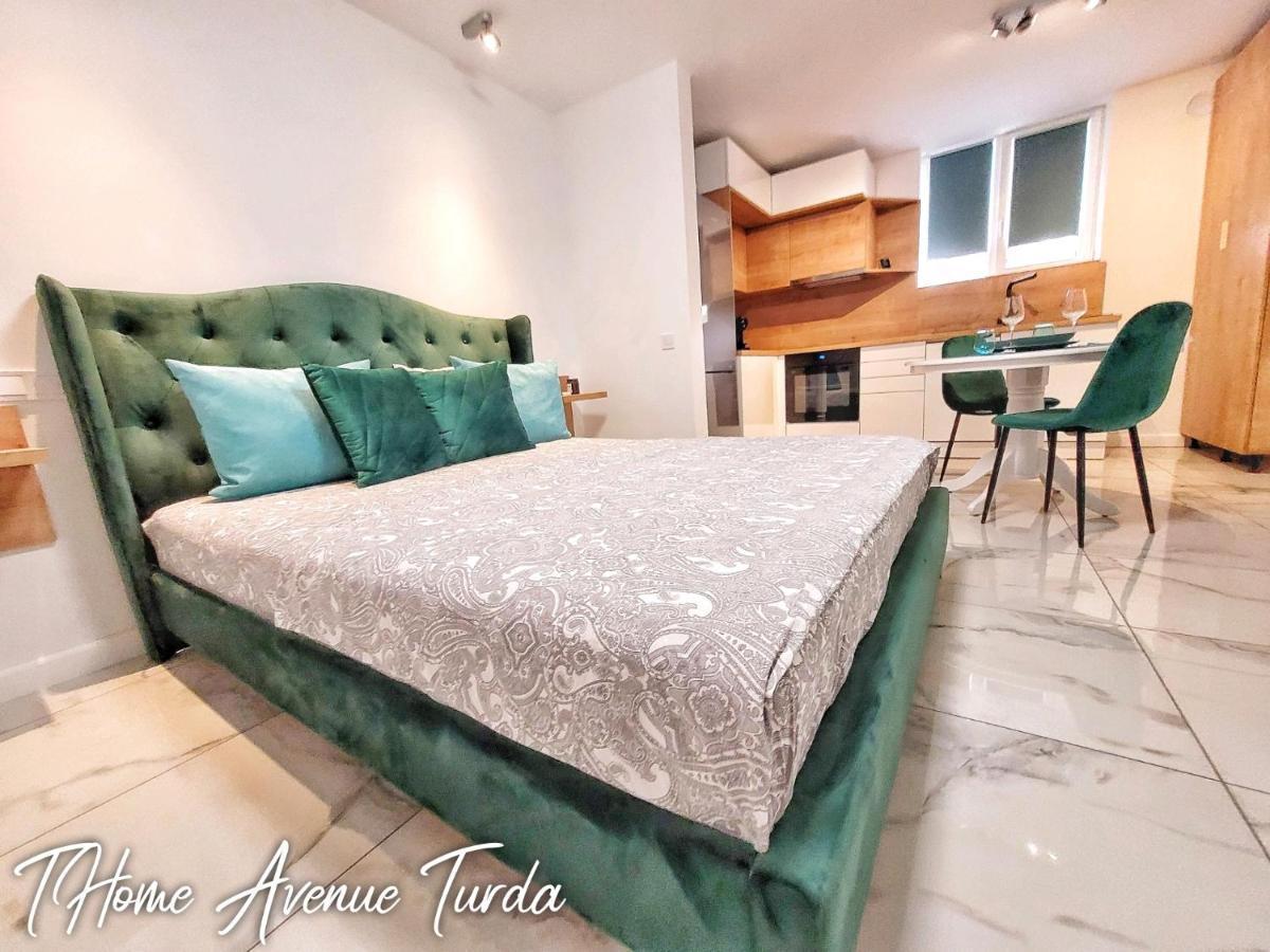 Thome Salt Avenue Turda Bagian luar foto